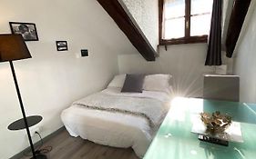 Porta Nuova Attic room